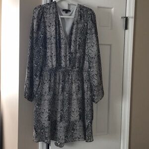 Banana Republic Snakeskin Print V-Neck Dress Lined Polyester XL